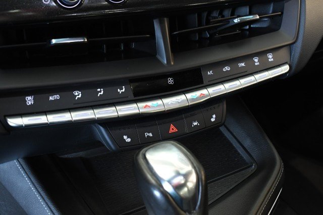 Used 2023 Cadillac CT4 Luxury w/ Sun And Sound Package AWD/4WD image 30