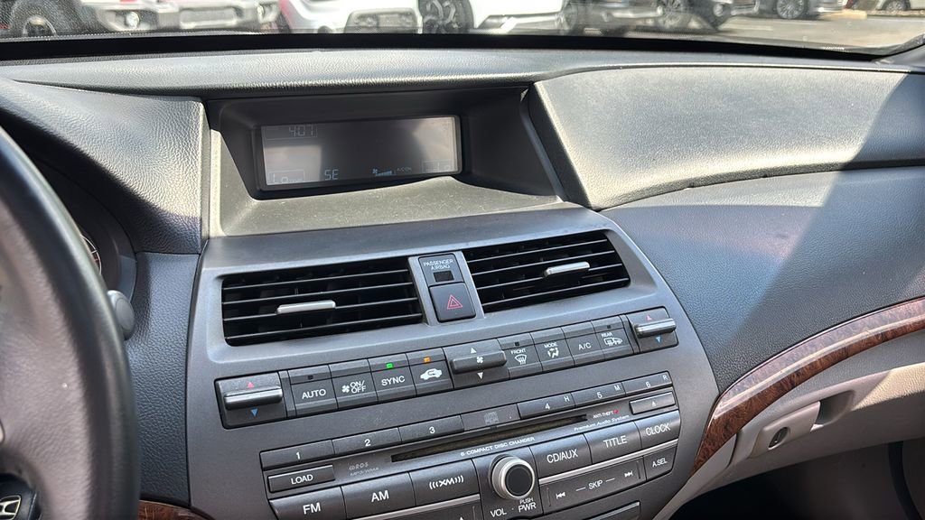 Used 2011 Honda Accord EX-L image 19