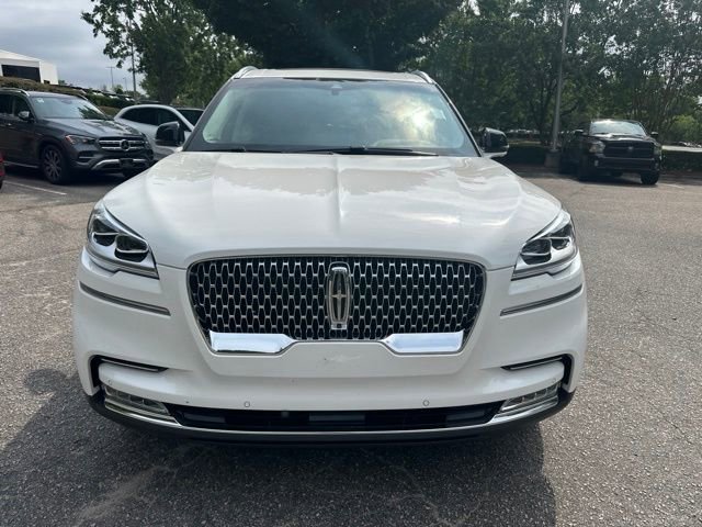 Used 2020 Lincoln Aviator Reserve w/ Equipment Group 202A AWD/4WD image 2