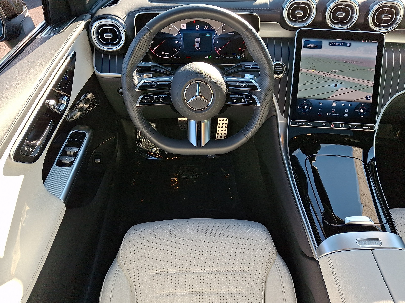 Certified 2025 Mercedes-Benz GLC 300 4MATIC image 11