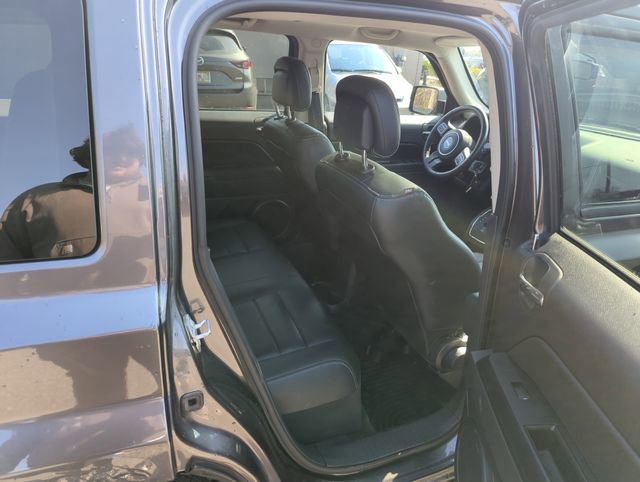 Used 2016 Jeep Patriot High Altitude image 20