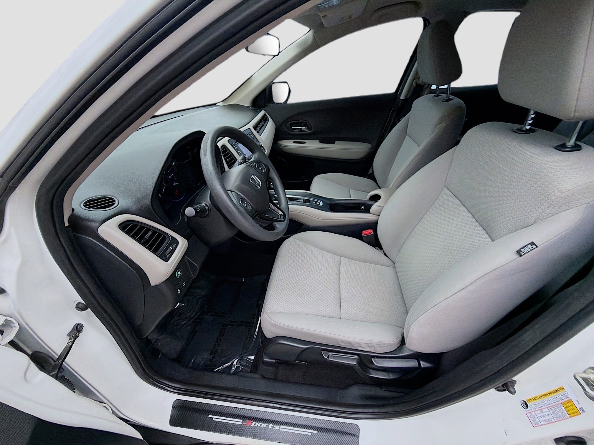 Certified 2019 Honda HR-V LX image 18