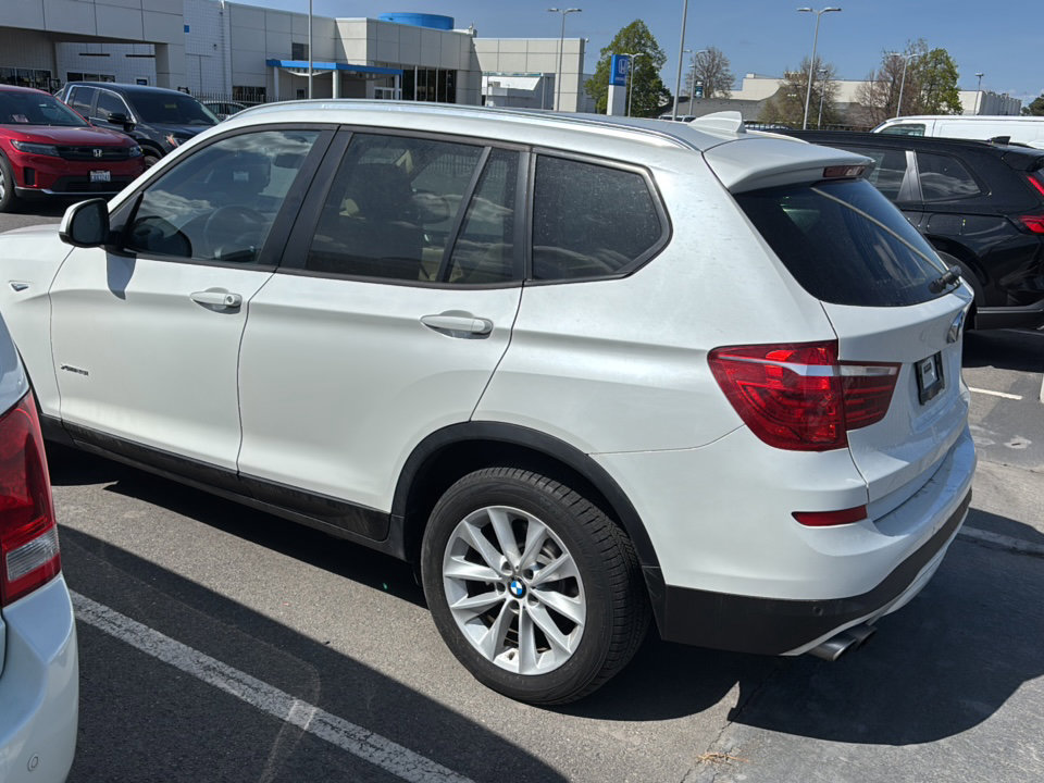 Used 2017 BMW X3 xDrive28i AWD/4WD image 3
