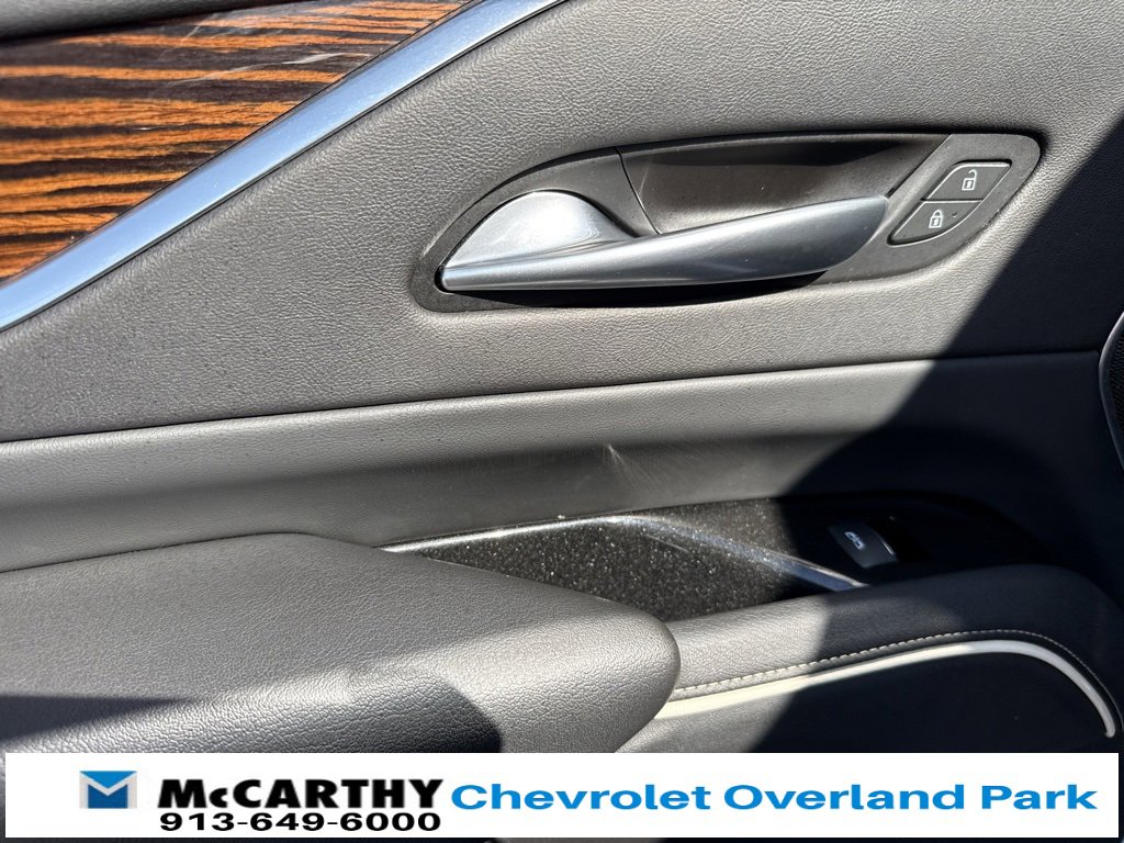 Used 2021 Cadillac Escalade ESV Premium Luxury w/ LPO, Illumination Package image 35