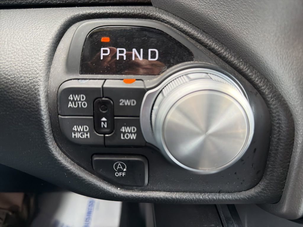 Used 2025 RAM 1500 Laramie image 30