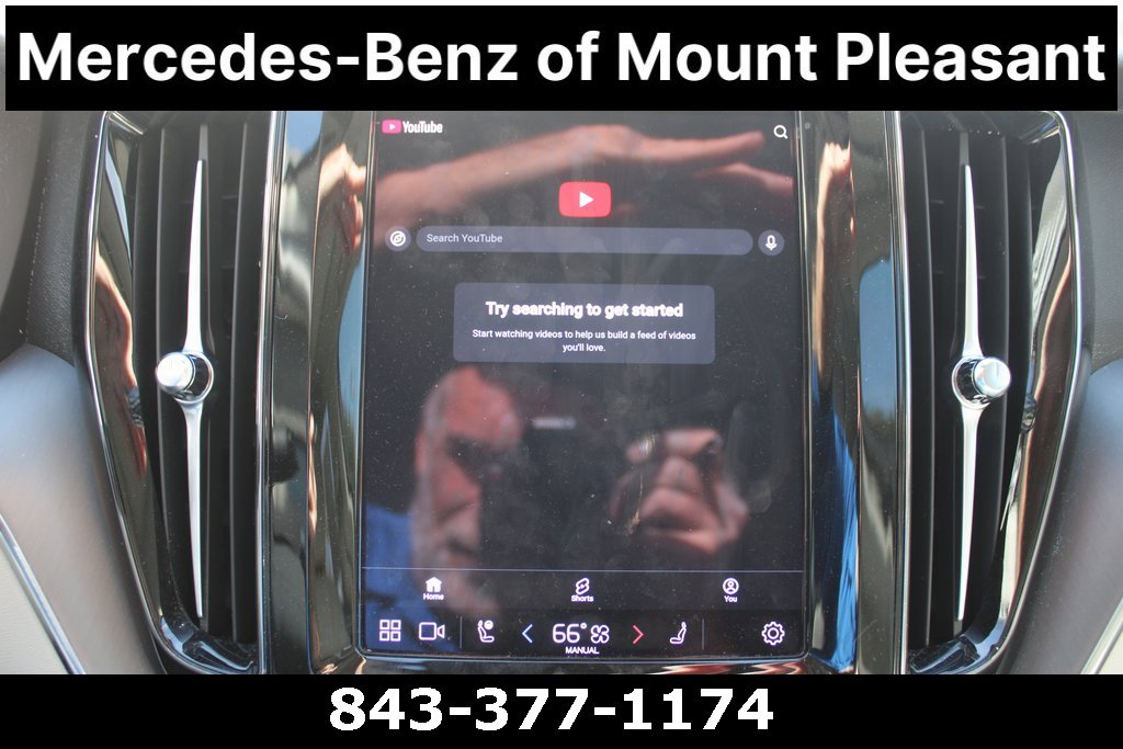 Used 2025 Volvo XC60 B5 Plus w/ Protection Package Premier image 38