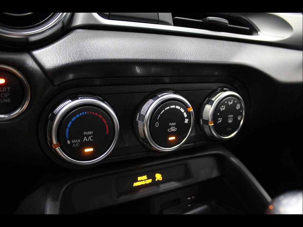 Used 2019 FIAT 124 Spider Classica w/ Technology Group RWD image 23