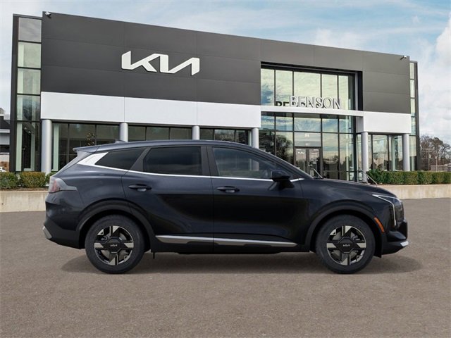 New 2026 Kia Sportage LX image 8