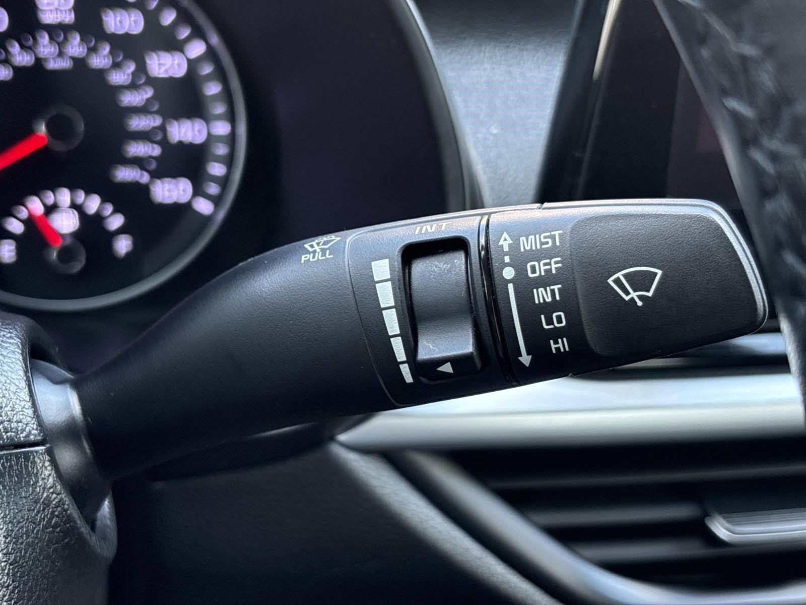 Used 2023 Kia Forte GT-Line w/ GT-Line Technology Package image 29