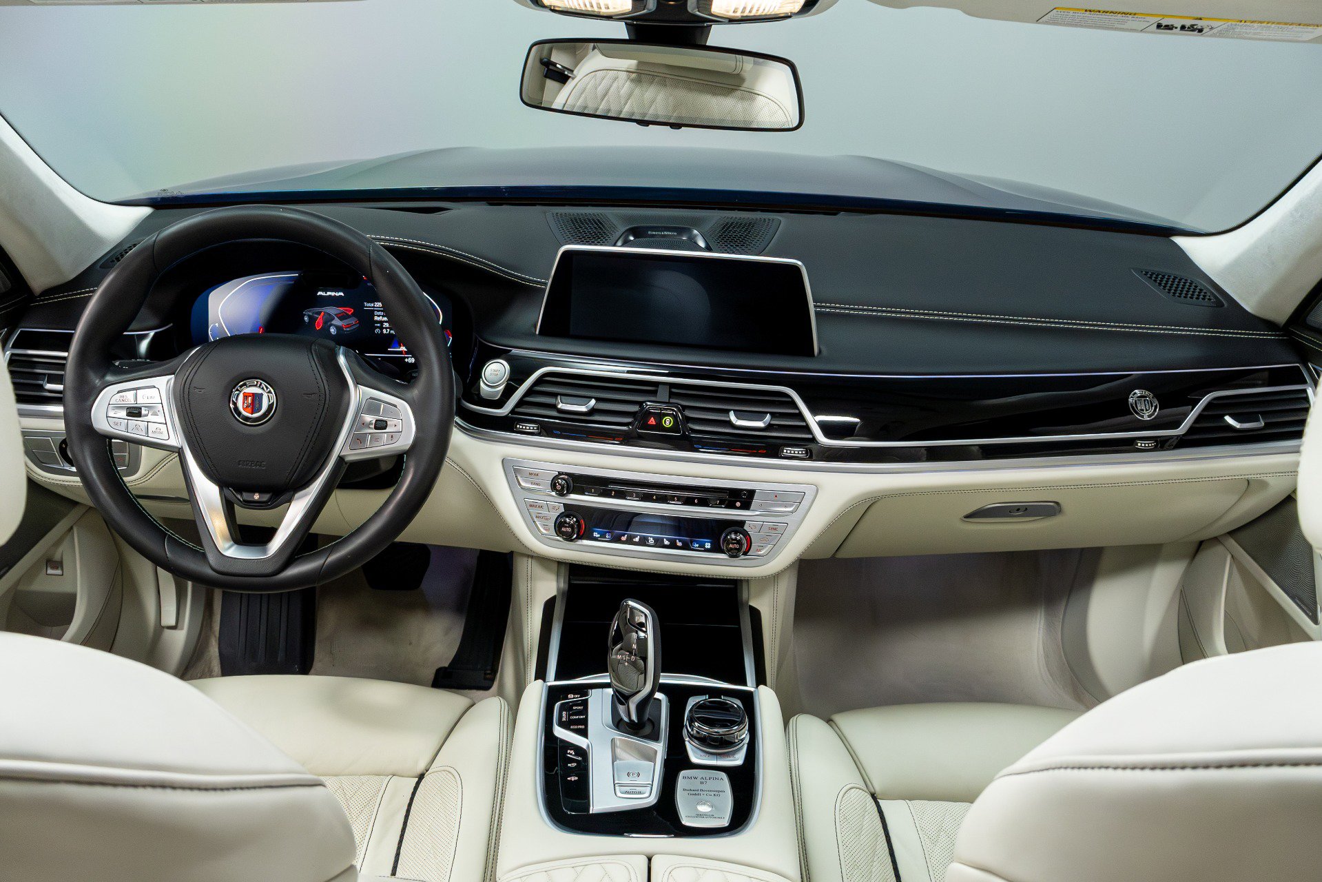 Used 2020 BMW ALPINA B7 xDrive w/ Interior Design Package image 11