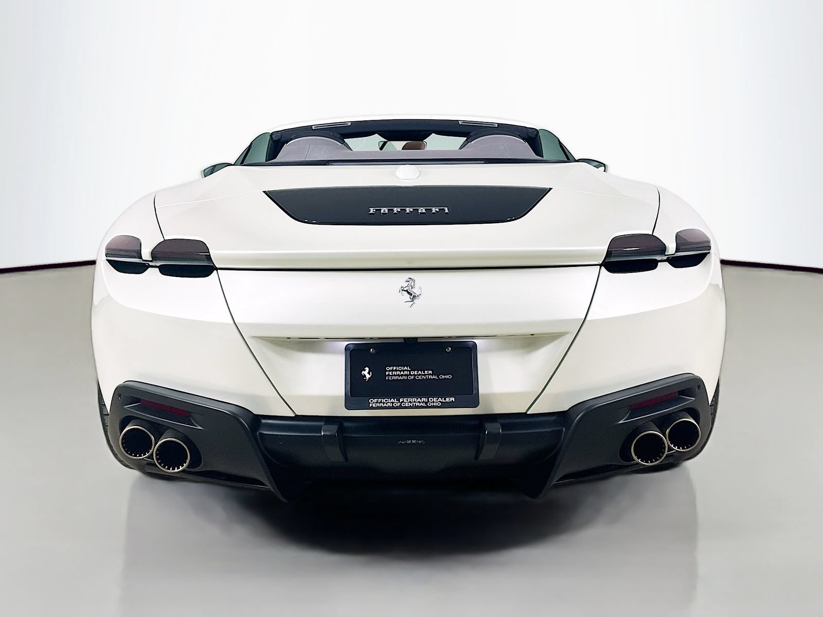 Used 2024 Ferrari Roma Spider RWD image 6