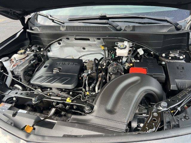 Certified 2024 Buick Encore GX Preferred w/ Advanced Technology Package FWD image 11