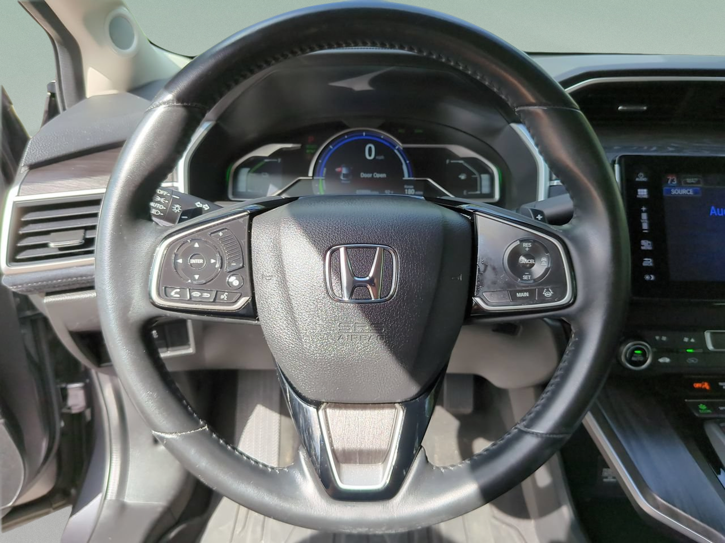 Certified 2018 Honda Clarity Touring image 11