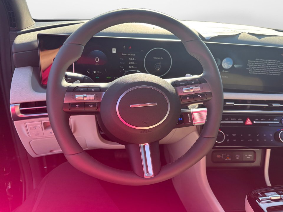 New 2025 Hyundai Tucson Limited image 10