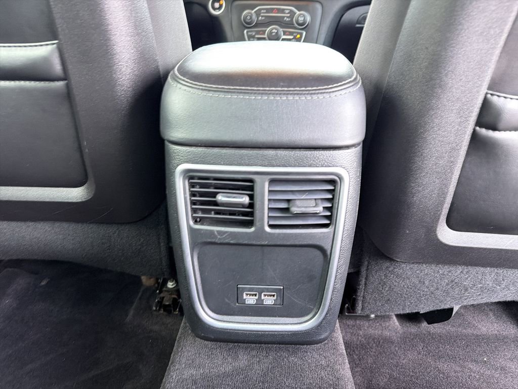 Used 2018 Dodge Charger SXT image 20