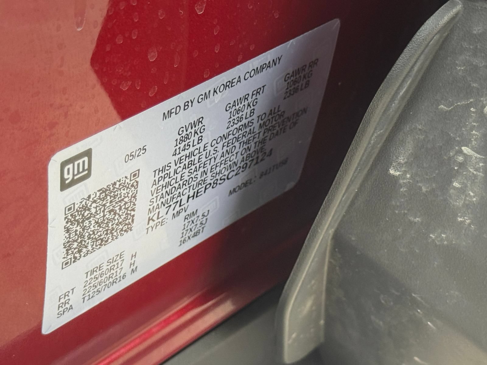 Used 2025 Chevrolet Trax LT FWD image 28