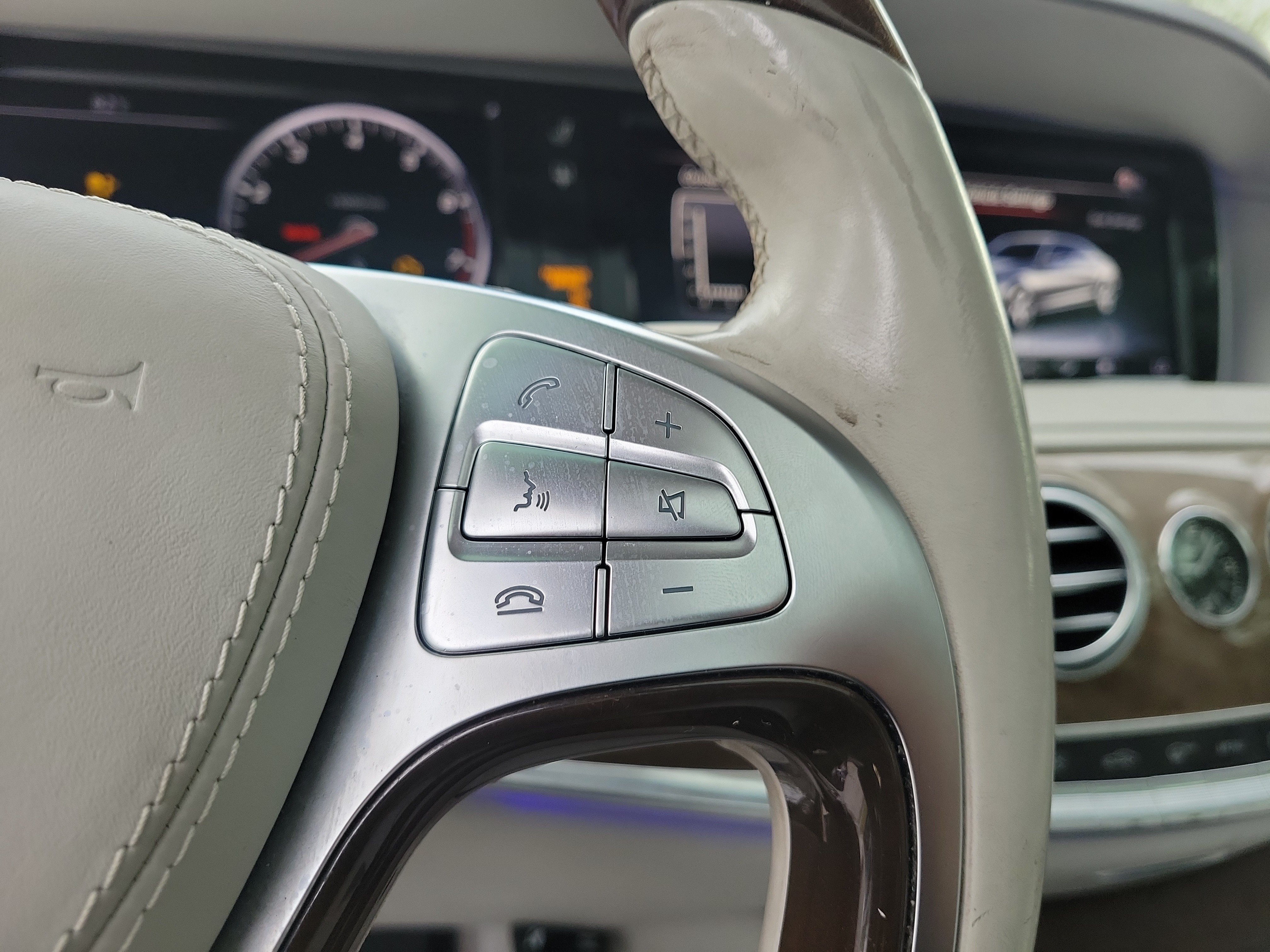 Used 2015 Mercedes-Benz S 550 Sedan image 23