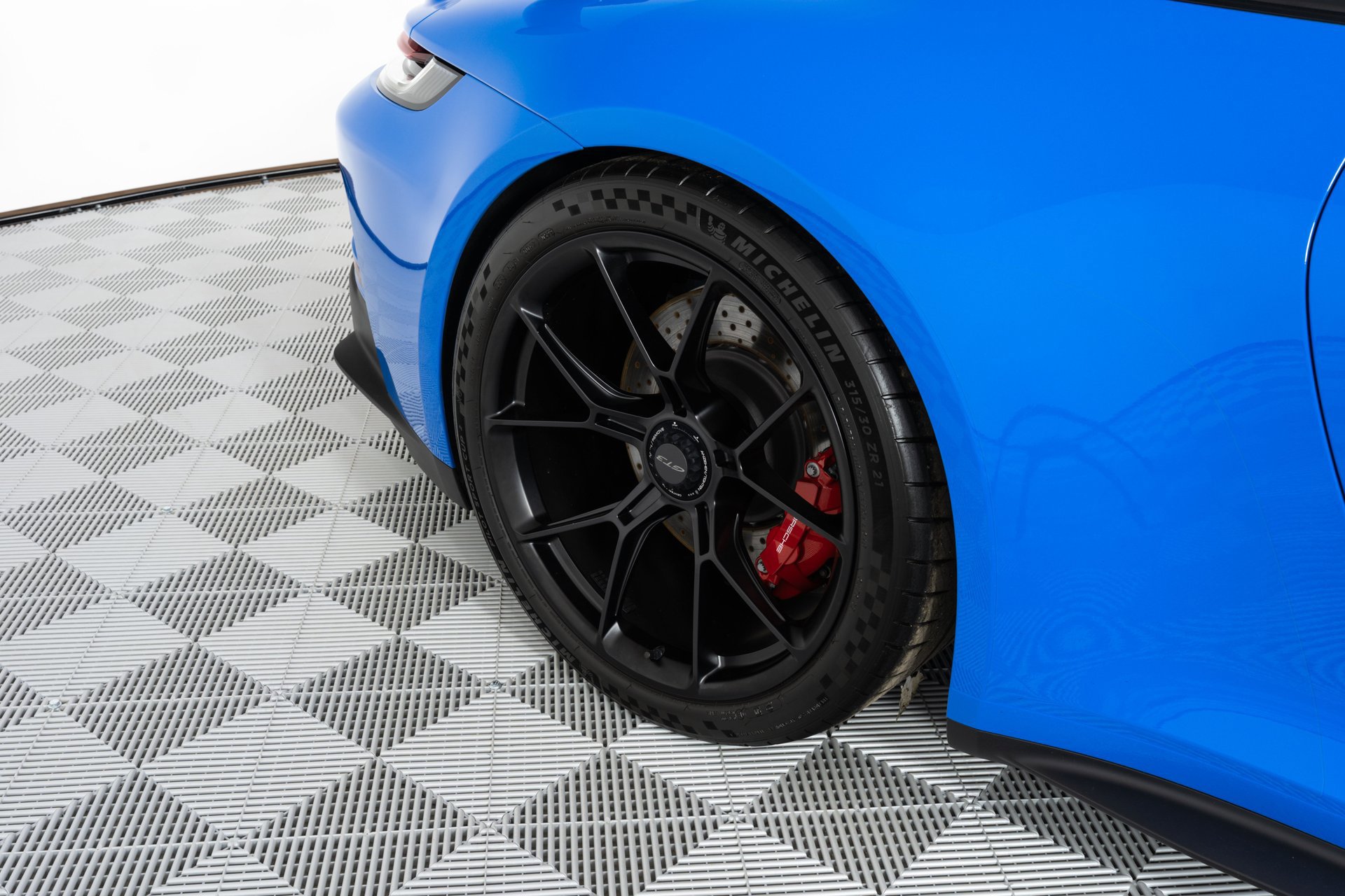 Used 2022 Porsche 911 GT3 image 66