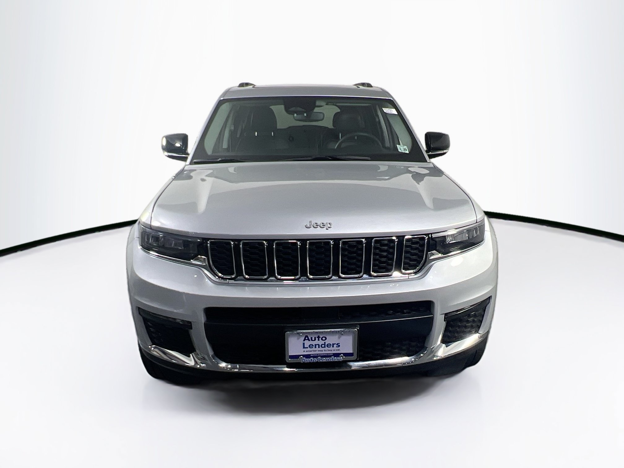 Used 2024 Jeep Grand Cherokee L Limited AWD/4WD image 2