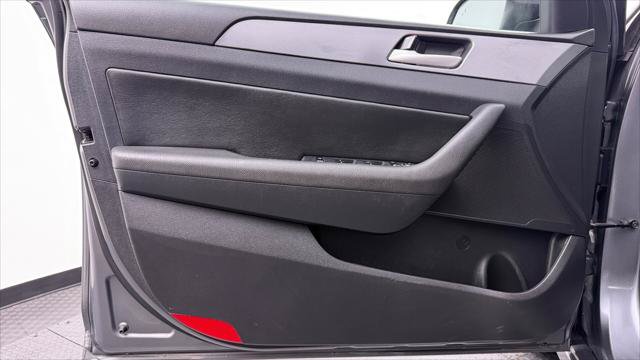 Used 2018 Hyundai Sonata SEL FWD image 13