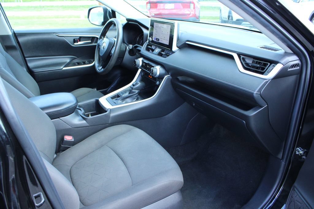 Used 2023 Toyota RAV4 XLE AWD/4WD image 24