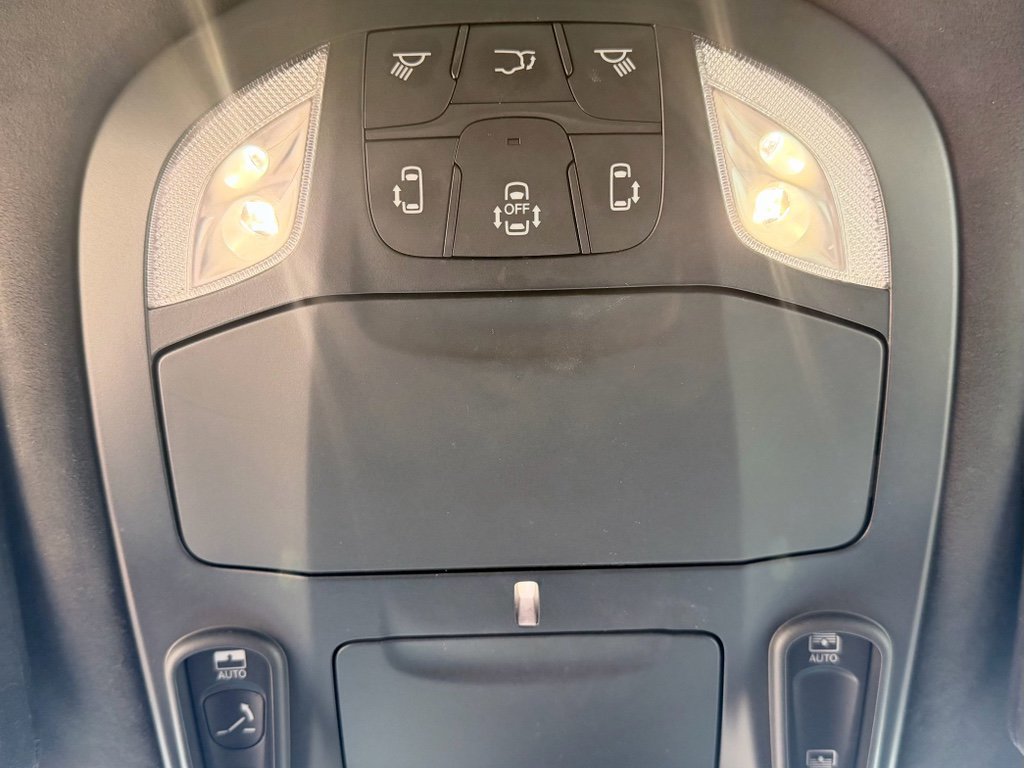 Used 2022 Chrysler Pacifica Pinnacle image 18