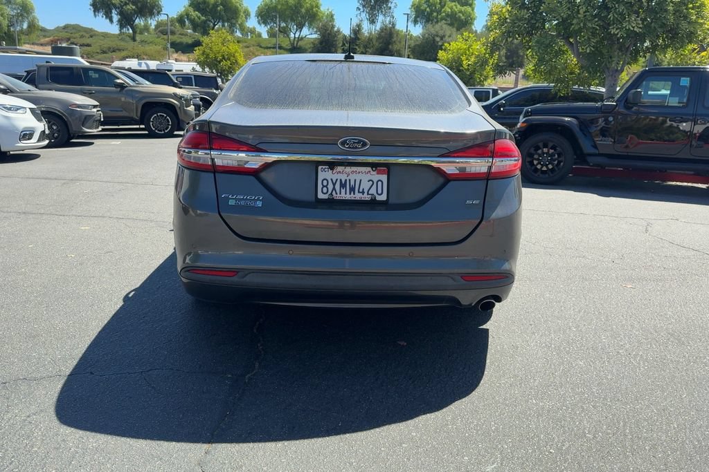 Used 2017 Ford Fusion Energi SE FWD image 7