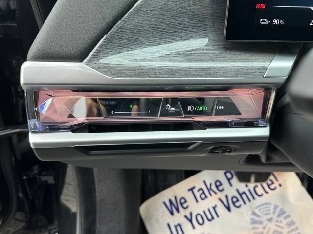 Certified 2025 BMW i7 xDrive60 AWD/4WD image 13