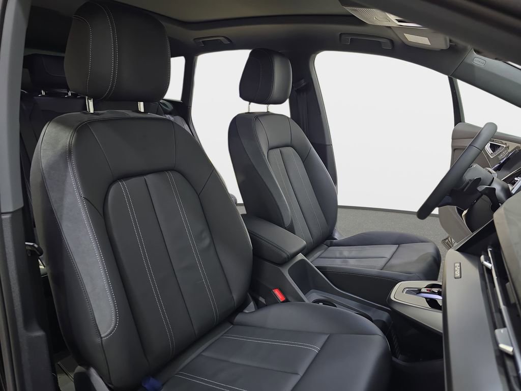 New 2026 Audi Q4 e-tron Premium image 10