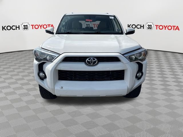 Used 2018 Toyota 4Runner SR5 Premium AWD/4WD image 2