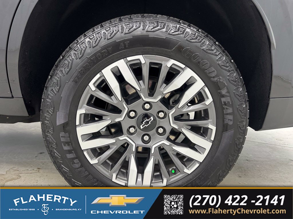 Used 2025 Chevrolet Tahoe Z71 AWD/4WD image 19