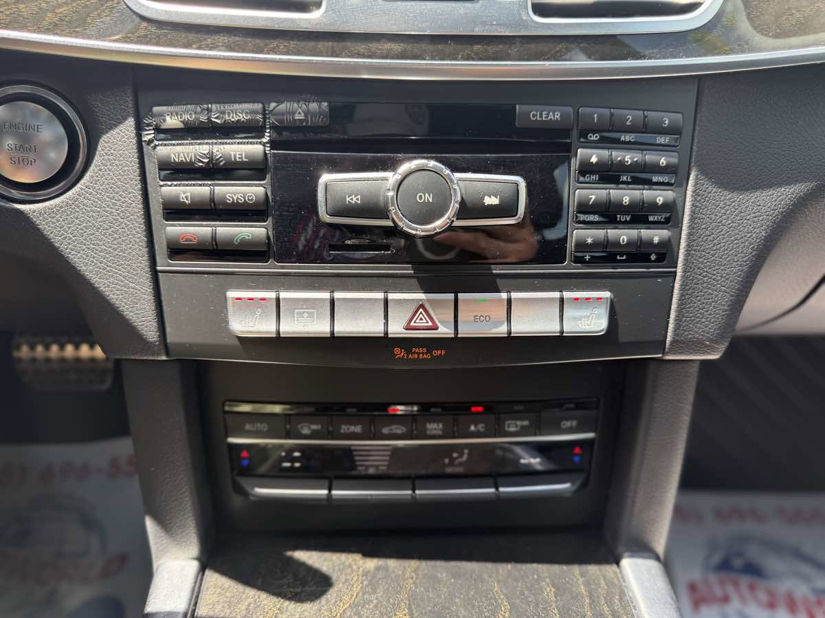 Used 2015 Mercedes-Benz E 350 4MATIC Sedan image 37