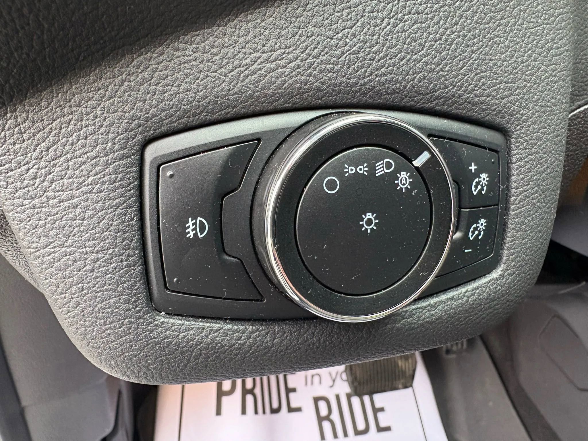 Used 2014 Ford Escape SE image 14