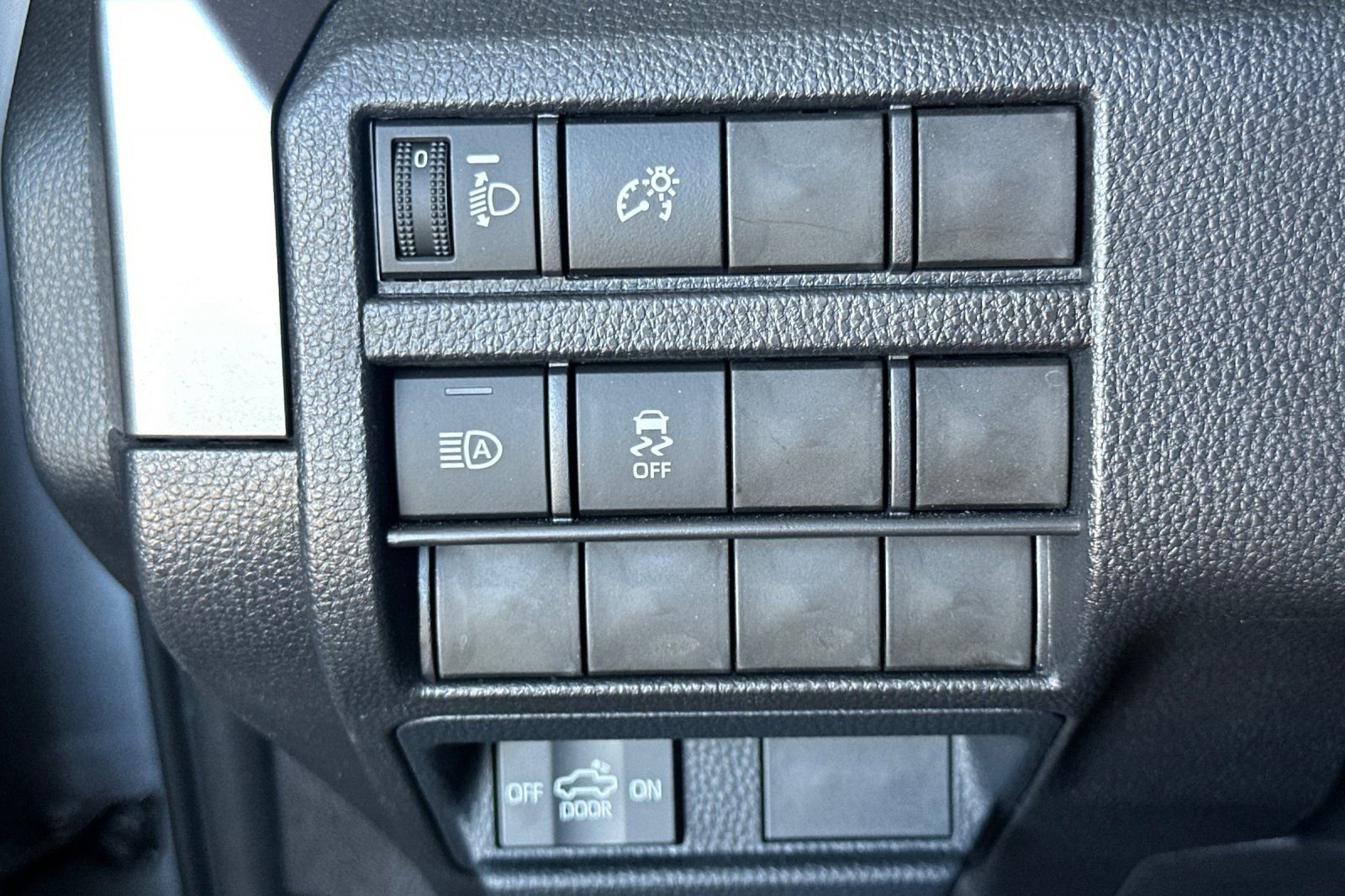 Used 2025 Toyota Tacoma SR5 RWD image 29