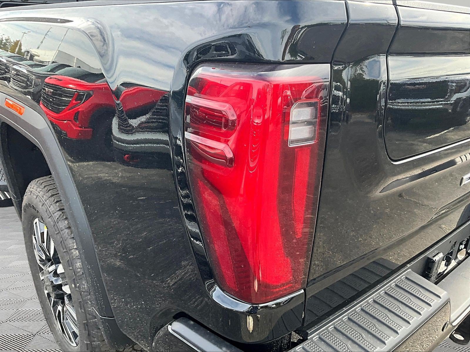 New 2026 GMC Sierra 2500 Denali Ultimate AWD/4WD image 15
