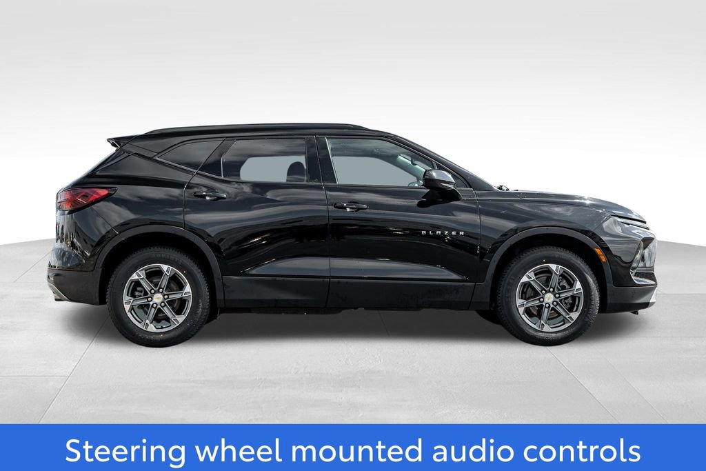 Used 2023 Chevrolet Blazer LT w/ Convenience Package AWD/4WD image 8