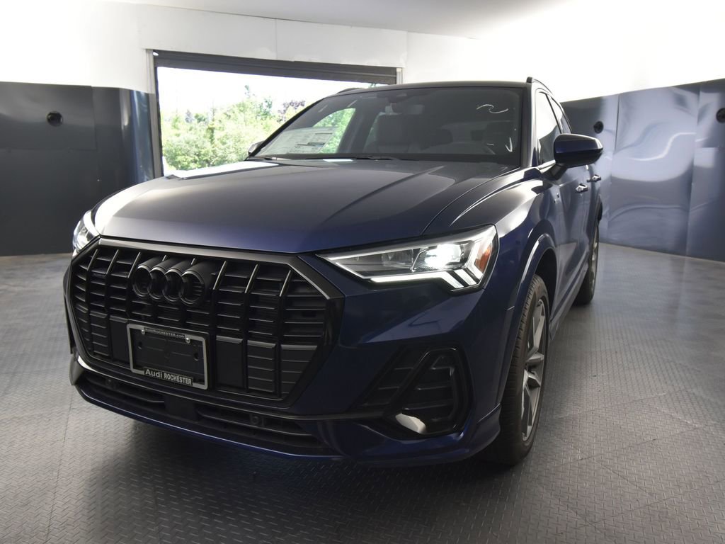 New 2025 Audi Q3 2.0T Premium image 32