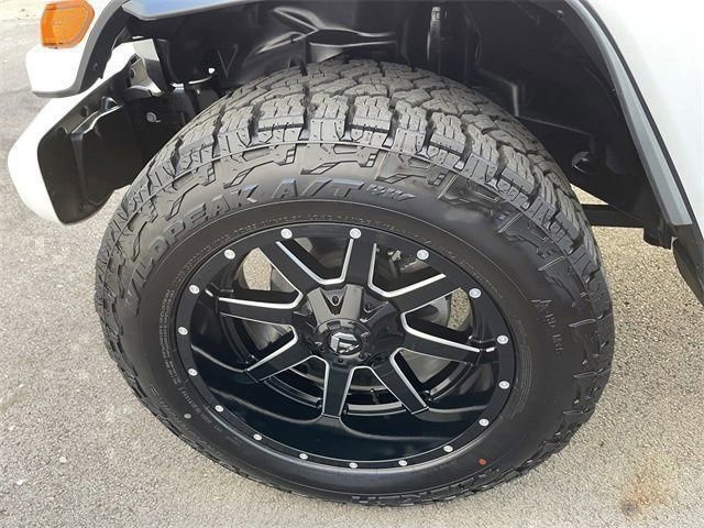 Used 2024 Jeep Wrangler High Altitude image 39