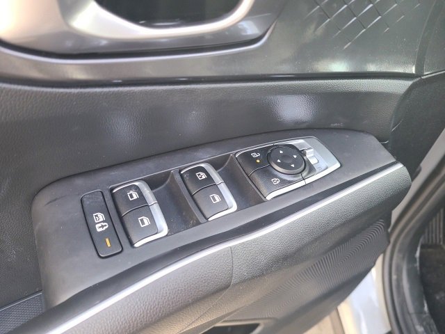 Used 2024 Kia Sorento S image 19