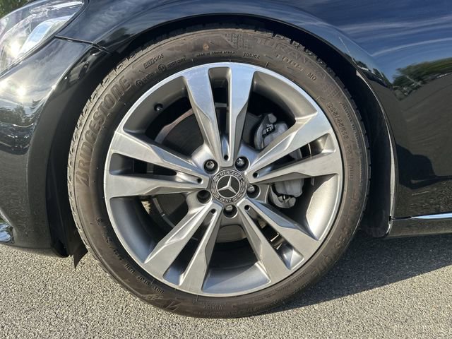 Used 2018 Mercedes-Benz C 300 Sedan w/ Multimedia Package image 11