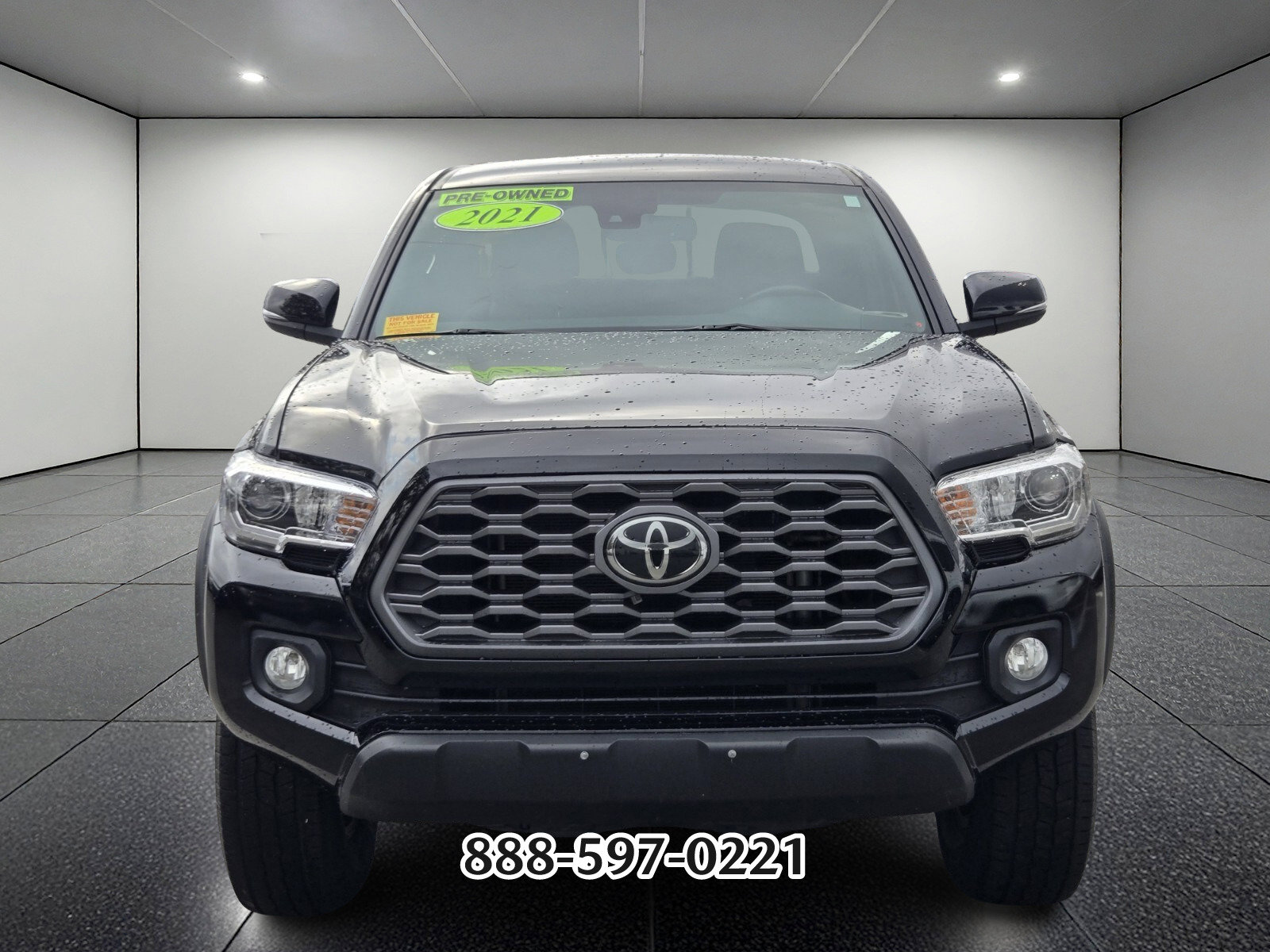 Used 2021 Toyota Tacoma TRD Off-Road image 8