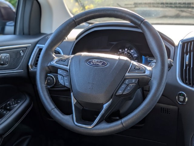 Used 2022 Ford Edge Titanium AWD/4WD image 14
