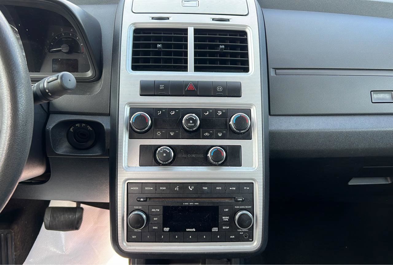 Used 2009 Dodge Journey SXT w/ Flexible Seating Group FWD image 20