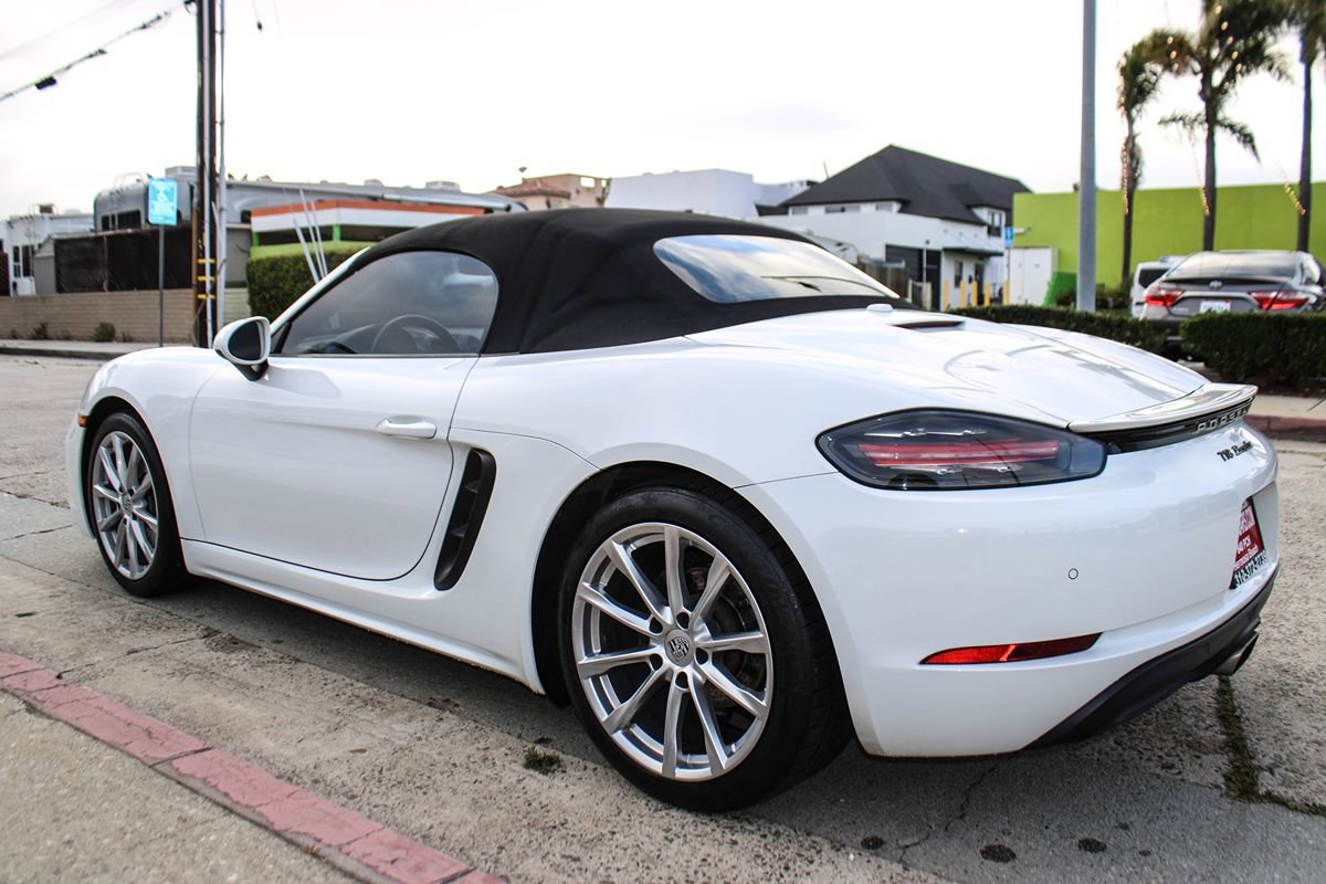 Used 2019 Porsche 718 Boxster RWD image 25
