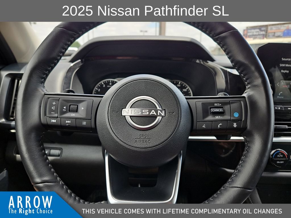 Used 2025 Nissan Pathfinder SL AWD/4WD image 27