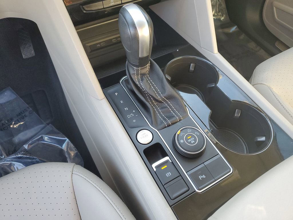 Used 2023 Volkswagen Atlas SE w/ Panoramic Sunroof Package image 28