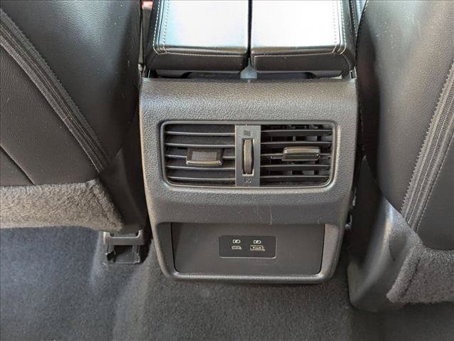 Used 2023 Nissan Rogue SL AWD/4WD image 16