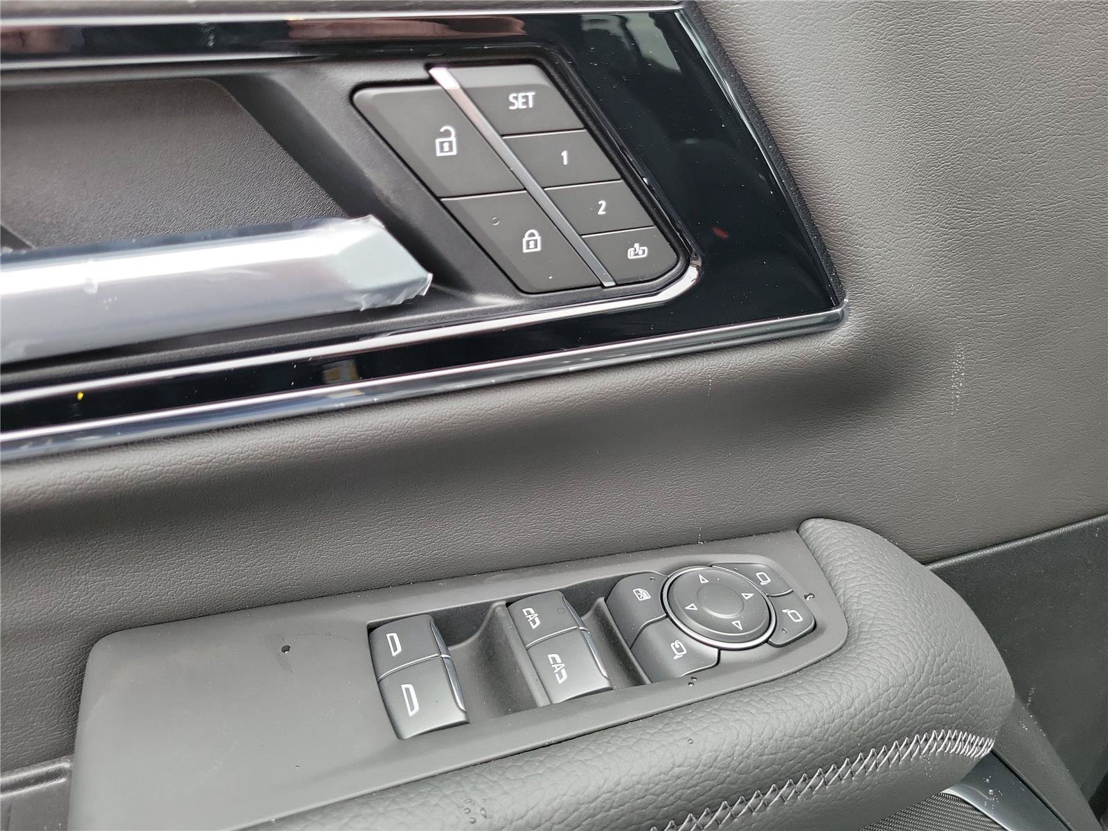 New 2026 GMC Yukon Denali w/ Advanced Technology Package AWD/4WD image 18