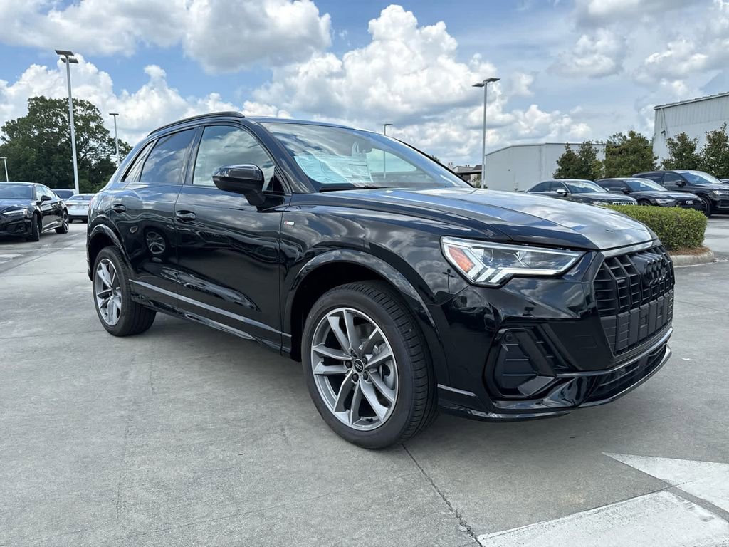 New 2025 Audi Q3 2.0T Premium image 3