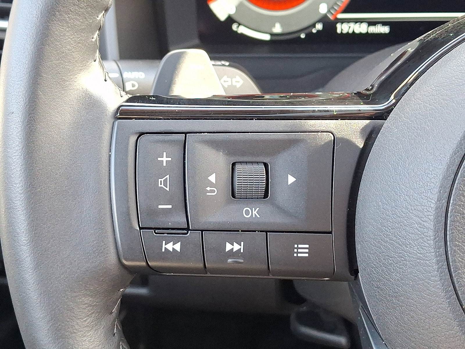 Certified 2023 Nissan Rogue Platinum w/ Platinum Premium Package AWD/4WD image 21